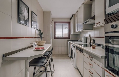 Ciudad Jardin Apartment | Anku - 2 bedrooms and pool in Ciudad Jardín