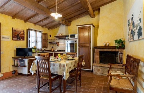 Arcidosso Apartment | Anna, Fattoria la Pieve, Roccalbegna, Grosseto and Maremma