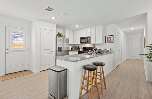 Anna House | Anna Haven, Cozy Family retreat