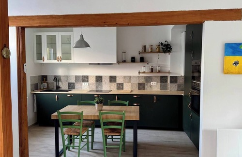 Arques House | Annie's peaceful waterfront home