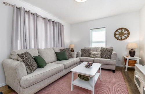 Dubuque House | Annies on Adair - NO Step Entry