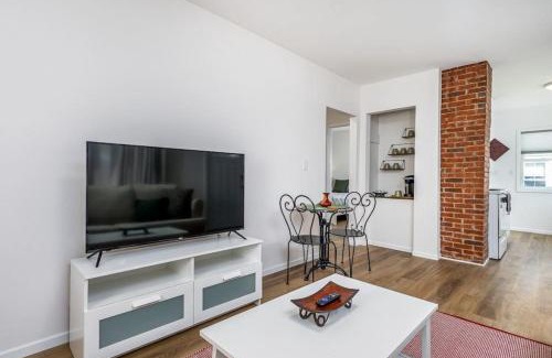 Dubuque House | Annies on Adair - NO Step Entry