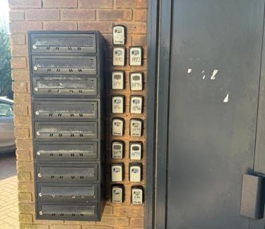 Aylesbury Apartment | Anns cosy retreat