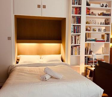 Quartier de l'Ecole-Militaire Apartment | Another Attractive Flat near by St-Germain, St-Placide