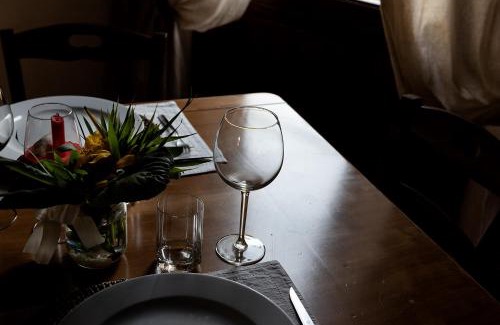 Toiano House | Antiqua Vallis