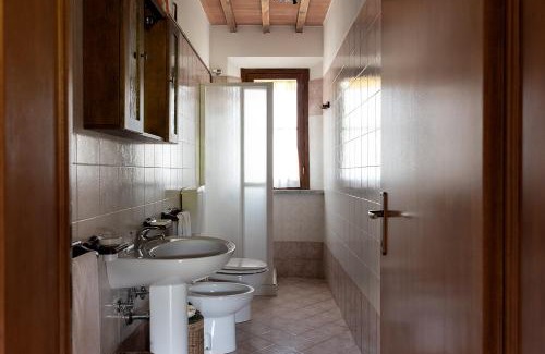 Toiano House | Antiqua Vallis