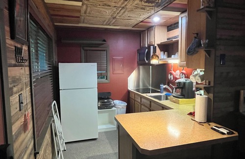 Murfreesboro Cabin | Antler Ridge Cabin One