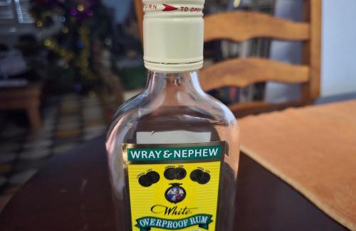 Bensham Manor House | Antonio's large double bedroom