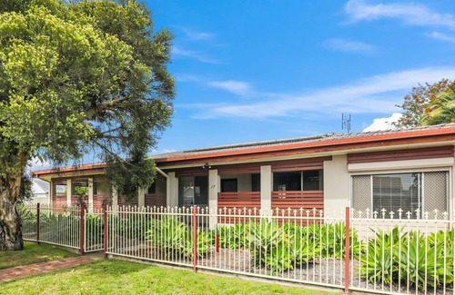 Cessnock House | Anzac Cottage – A Pet-Friendly Escape with Games Room, Minutes from Wineries