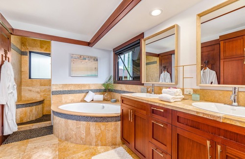 Kahaluu-Keauhou House | "Aolani House" Resort Style Home w/ Infiniti Pool