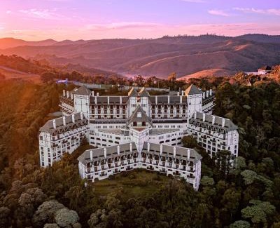 Alto do Capivari Apartment | Apê Rosa no Castelo para Família