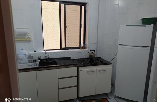 Andorinha Apartment | Ap 2D, Front balcony, BBQ, 1 block from the ocean, air conditioning /fan