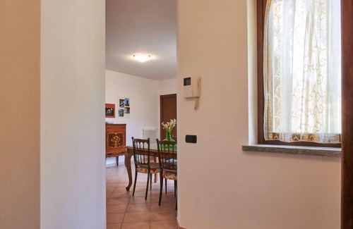 Maccagno Apartment | Apartment Verdi in Maccagno con Pino e Veddasca - 4 persons, 2 bedrooms