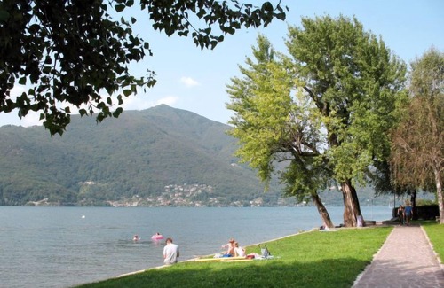 Maccagno Apartment | Apartment Verdi in Maccagno con Pino e Veddasca - 4 persons, 2 bedrooms