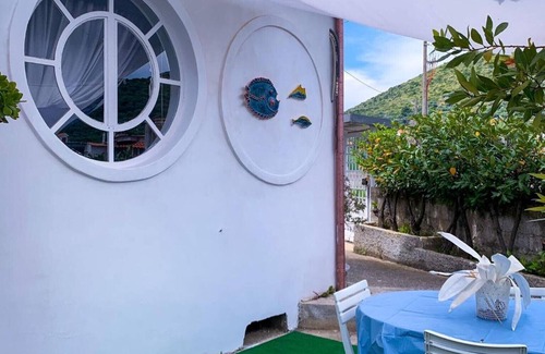 Castellabate Apartment | Apartment 'Polverino' with Mountain View, Private Garden and Wi-Fi