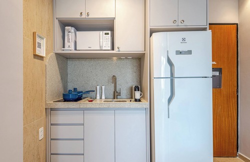 Cerqueira Cesar Apartment | Apartment in Jardins near Paulista and Metro (with vacancy)