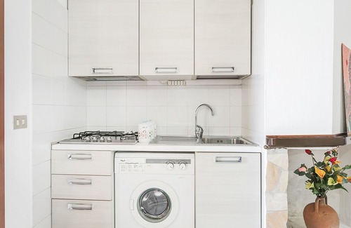 Paduledda Apartment | Apartment with Air Conditioning, Terrace and Sea View; Parking available