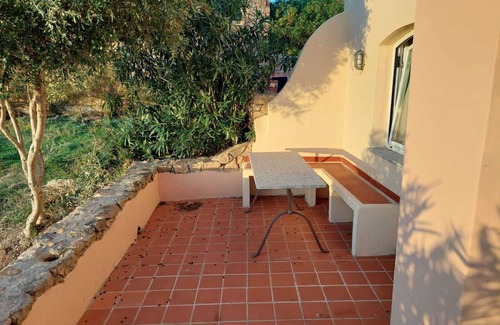 Trinita d'Agultu e Vignola Apartment | apartment with little garden five minutes walk from the beach