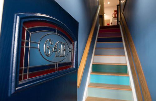 Bedford Apartment | ApArt Gallery Apartment 2, Stylish 3- Bed , Free Parking ,Sleeps 6