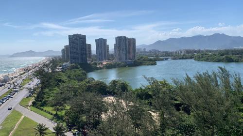Barra da Tijuca Apartment | Apart hotel em frente à praia da Barra da Tijuca, vista total para o mar