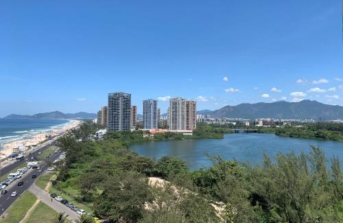 Barra da Tijuca Apartment | Apart hotel em frente à praia da Barra da Tijuca, vista total para o mar