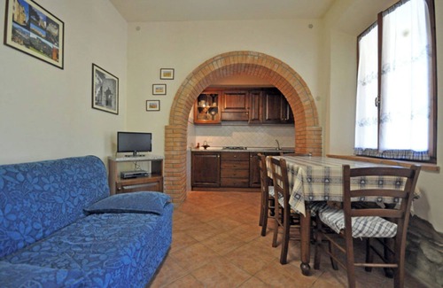 Montecatini Val di Cecina Apartment | Apartment '3' with Shared Pool, Shared Garden and Wi-Fi