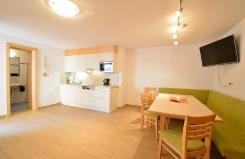 Mathon House | Apart Muntane