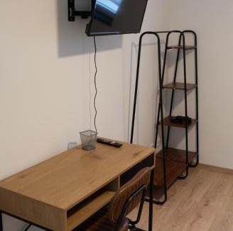 Hamm-Heessen Apartment | Apart79-Indust Design I Garden with Terrace I Smart TV I Free Parking I Free WiFi