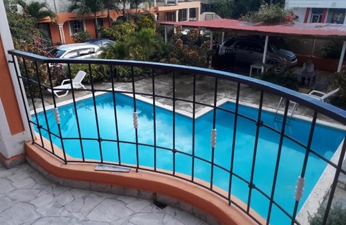 Bavaro House | Apartahotel Next Nivel - Queen room with Ac
