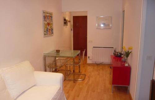 La Maternitat i Sant Ramon Apartment | Apartament Conde Güell