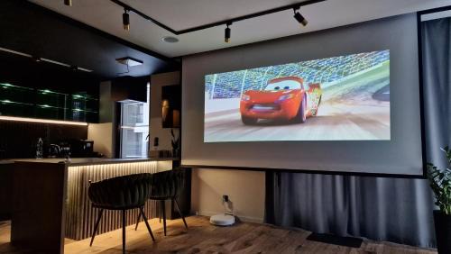 Kielce Apartment | Apartament Czarna Perła z dużym tarasem NA Dachu 75m2 , PROJEKTOR ,garaż podziemny