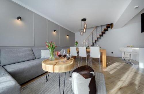Katowice Apartment | Apartament Heaven 115 m2 -3 eleganckie sypialnie ,kominek i wanna w sypialni