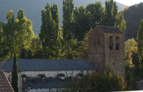 Ulle Apartment | Apartament in a beautiful stone house. Two beds or French bed