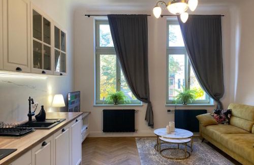 Olsztyn Apartment | Apartament Mała Secesja - dla wyjątkowych gości, więcej niż hotel - 120 lat historii, komfort, prywatność