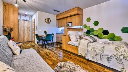 Swieradow-Zdroj Apartment | Apartament Resort Izerski 6 z pięknym widokiem i ogródkiem - 5D Apartments