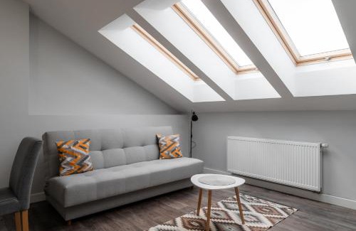 Plock Apartment | APARTAMENT WARSZAWSKA klimatyzacja zamknięte osiedle parking