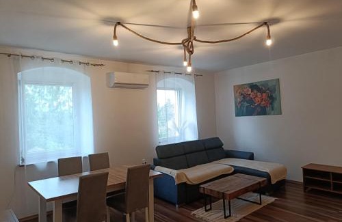 Jugow Apartment | Apartament z kominkiem