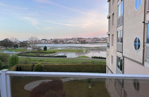 Culleredo Apartment | APARTAMENTO A CORUÑA - AV FONTECULLER VISTA A LA RIA DO BURGO