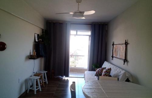 Balneario Paqueta Apartment | Apartamento a uma quadra da praia