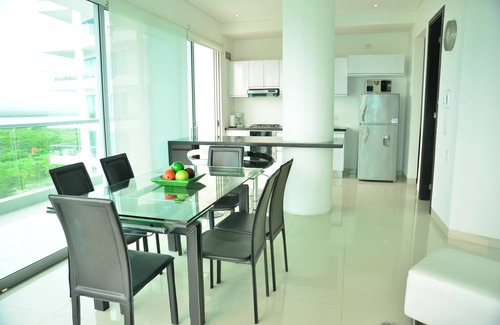 Cartagena District Apartment | APARTAMENTO AMPLIO 3 ALCOBAS FRENTE PLAY