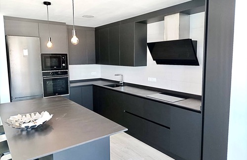 Costa Dorada Condo | Apartamento completo en primera línea, WIFI gratis