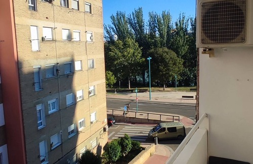 Barrio de Jesus Apartment | Apartamento Cerca de Plaza Pilar