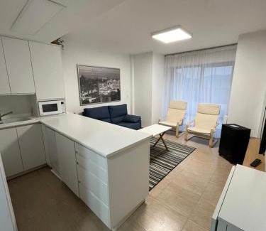 Ares Apartment | Apartamento con terraza,2 min de la playa, Ares