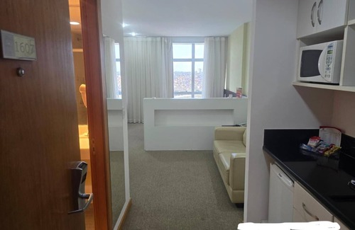 Caminho das Arvores Apartment | Apartamento de 28mts muito bem localizado, ao lado do Shopping da Bahia.