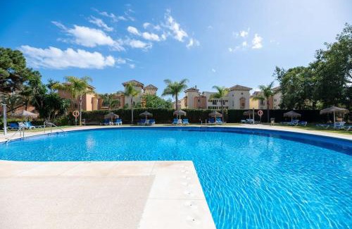 Nikki Beach Apartment | Apartamento en Elviria con vistas al mar