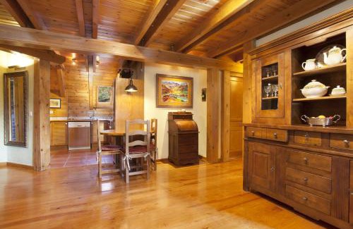 Salardu Apartment | Apartamento Eth Pui by Totiaran