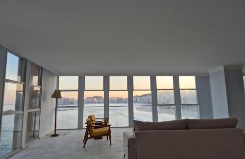 Morro do Maluf Apartment | Apartamento Guarujá Vista ao mar!