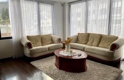 Ecuadorian Amazon Apartment | Apartamento hermoso de Lujo en Ambato