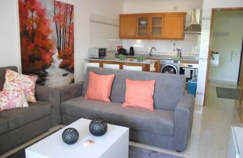 Alporchinhos Apartment | Apartamento Luminoso