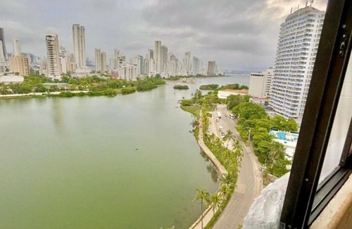 Bouvet Island Apartment | Apartamento luxury marina del rey